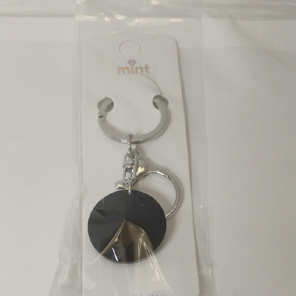 Mint Black and Gold Geometric Keychain